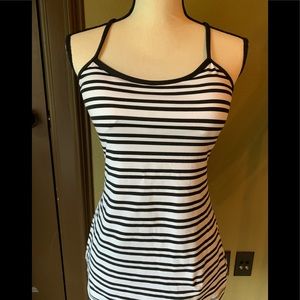 Lululemon Power Y tank EUC🤩